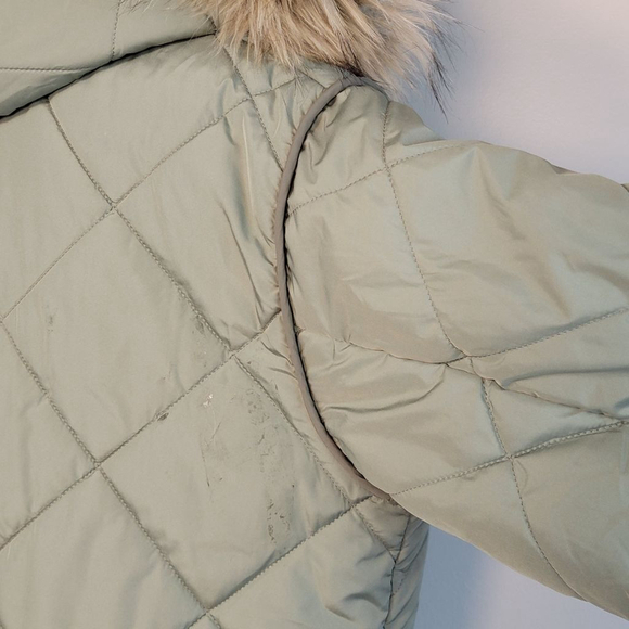 American Eagle Diamond Quilted Puffer Green Faux Fur Hood AE M Jacket Coat - Picture 7 of 13